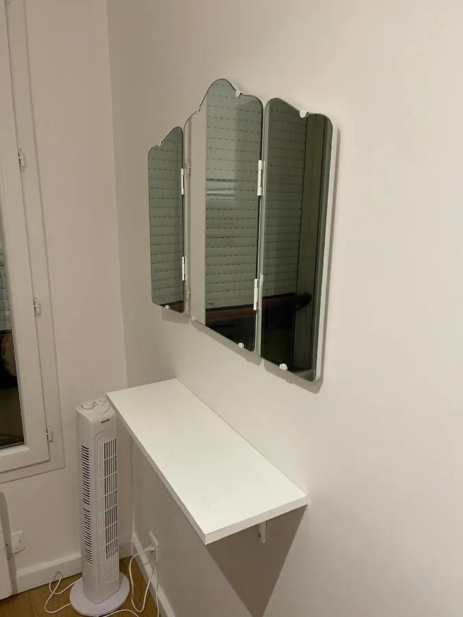 Apartment Petit Trianon-etoile Paris